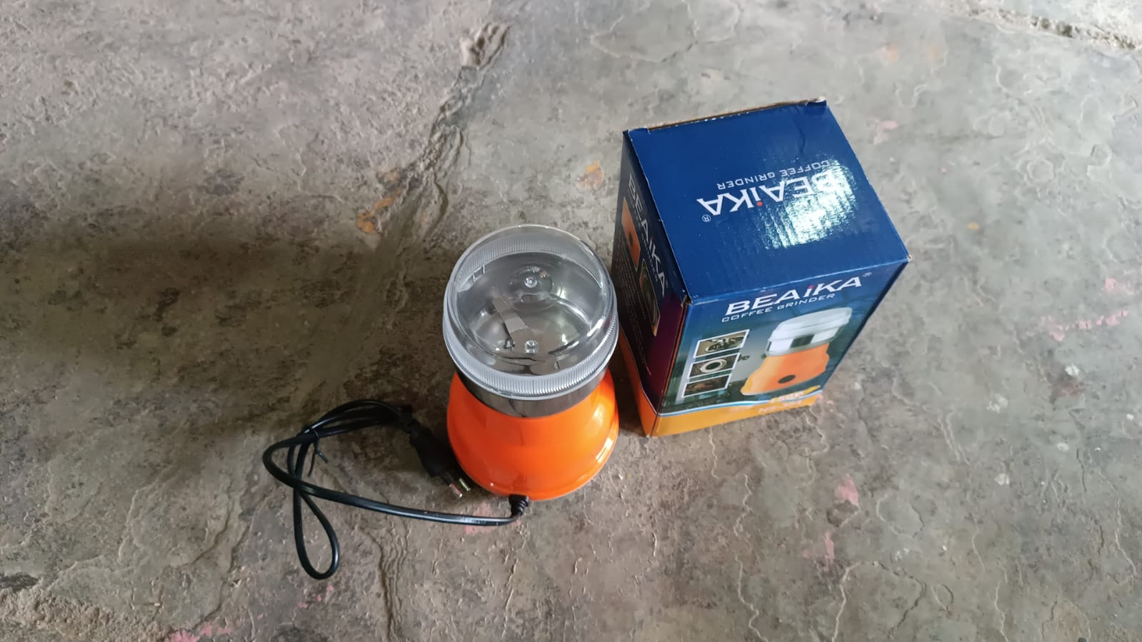 Multi Function Electric Small Food Grinder Grain Grinder (100-200w / 4 Blade / 1 Pc) Multi Function Electric Small Food Grinder Grain Grinder (100-200w / 4 Blade / 1 Pc)